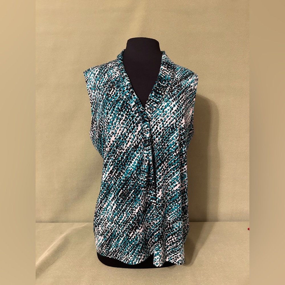 Black and Green 1x Top